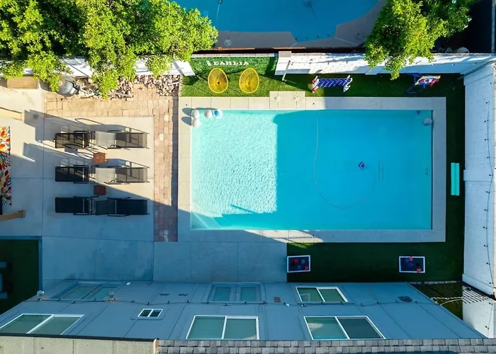Extravagant Retreat Pool Gazebo Heatedpool Apartment Phoenix